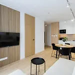 Baltic Marina Z Garazem קולובז'ג