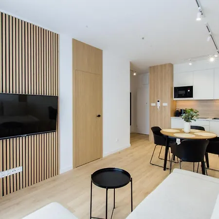 Baltic Marina Z Garazem كولوبرزيغ