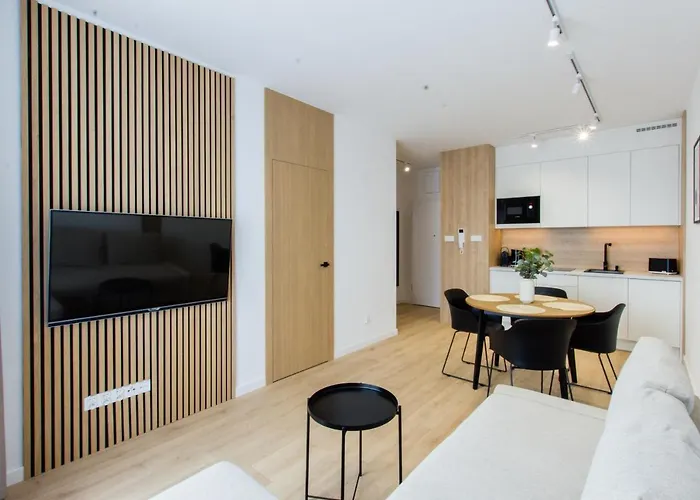 Baltic Marina Z Garazem 科沃布热格